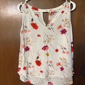 Super cute top just needs ironed